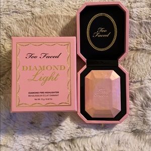 Too Faced Diamond Light brand new!